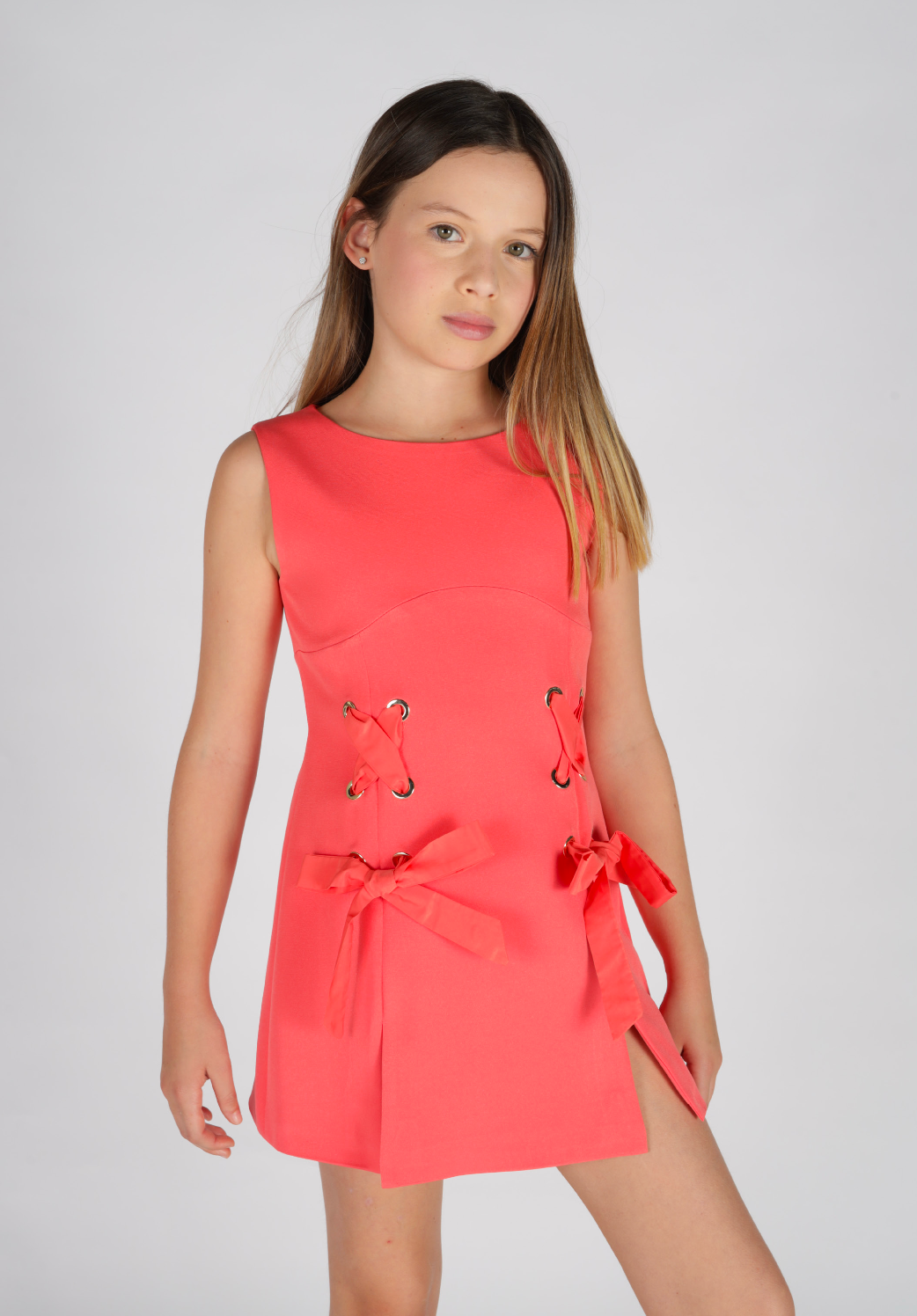 Abito vestito in tessuto tecnico con dettaglio occhielli e nastro Fun&Fun Couture bambina