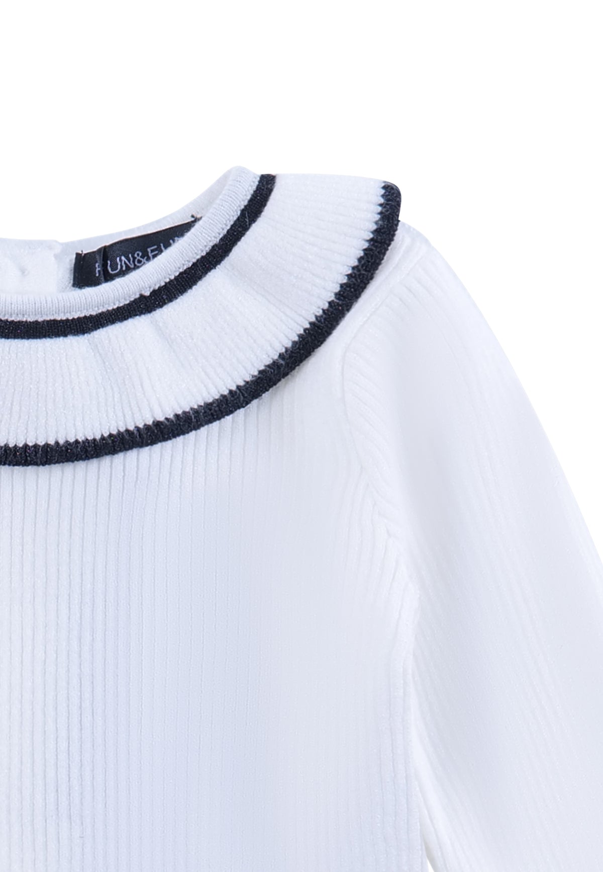 FNSW01975.WHITEBLACK.3.jpg