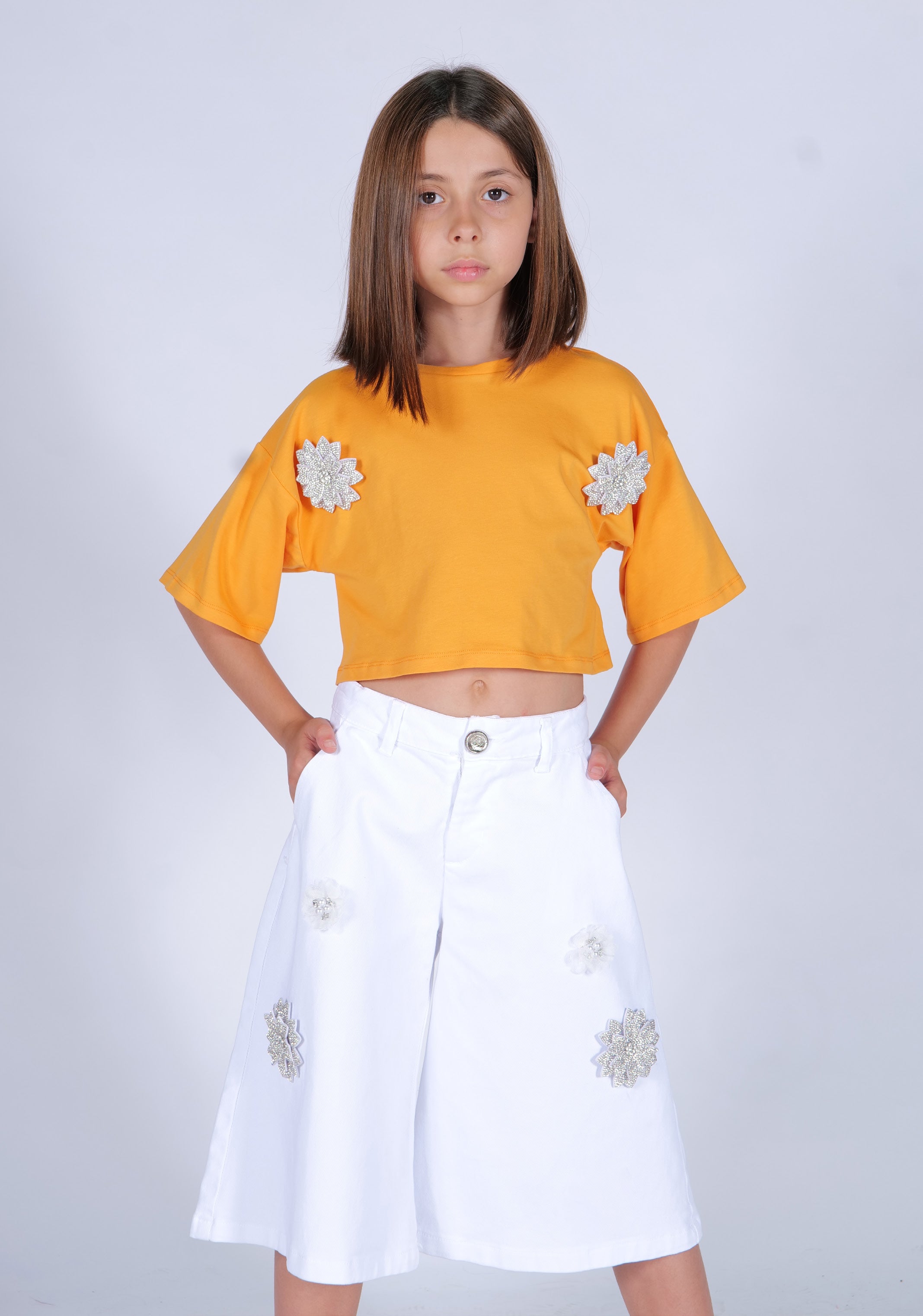 T-shirt con Applicazioni Fiore HLove bambina