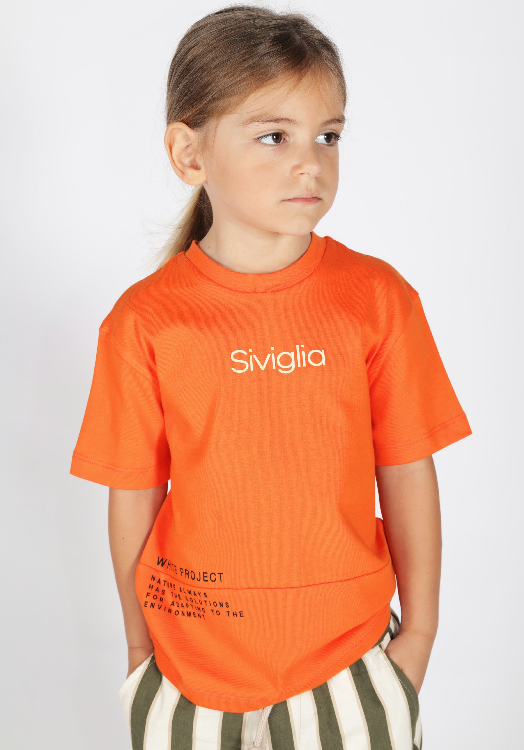 T-shirt con Scritta in Bianco e Nero Siviglia bambino