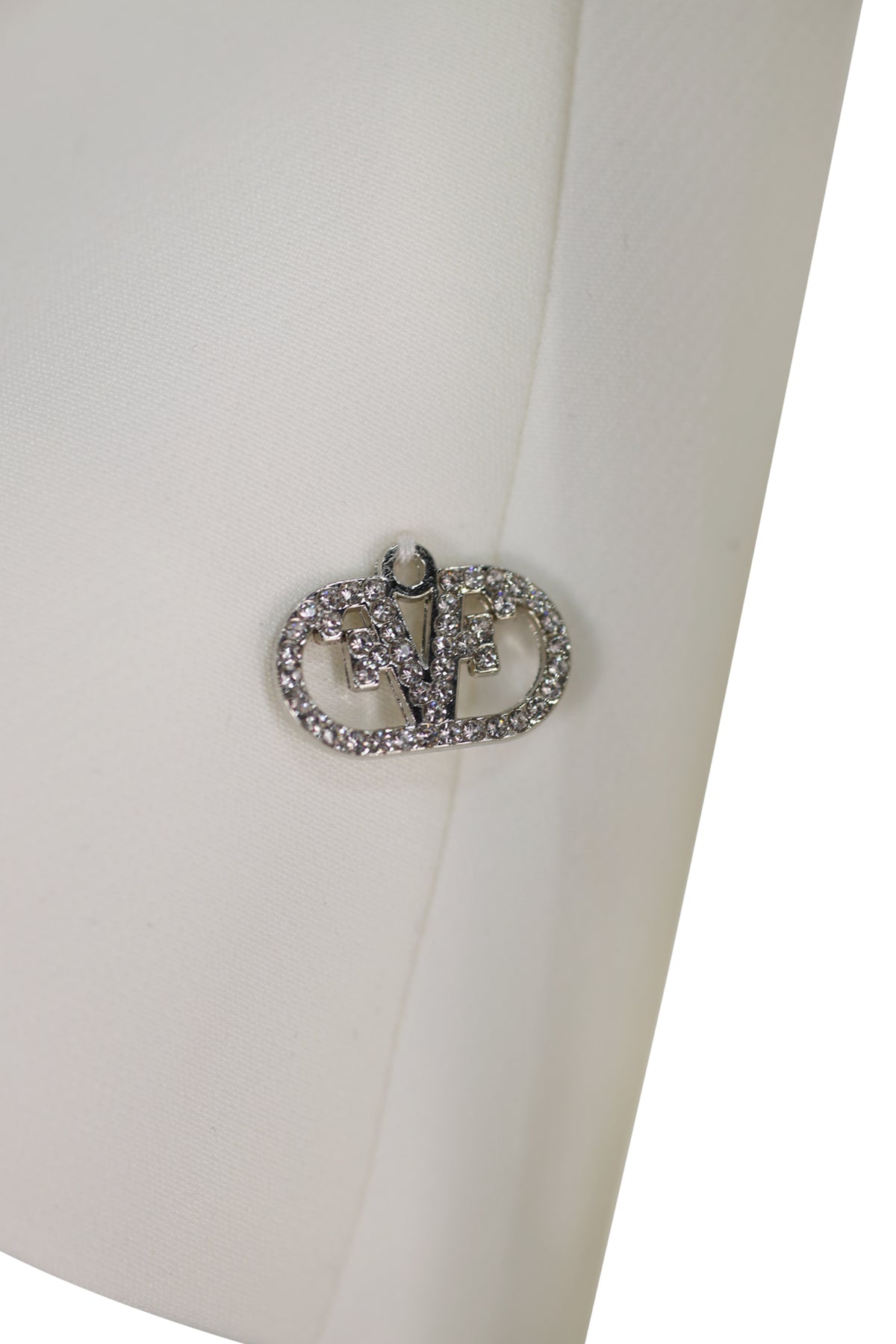FNCJJK02787.WHITE.03.jpg