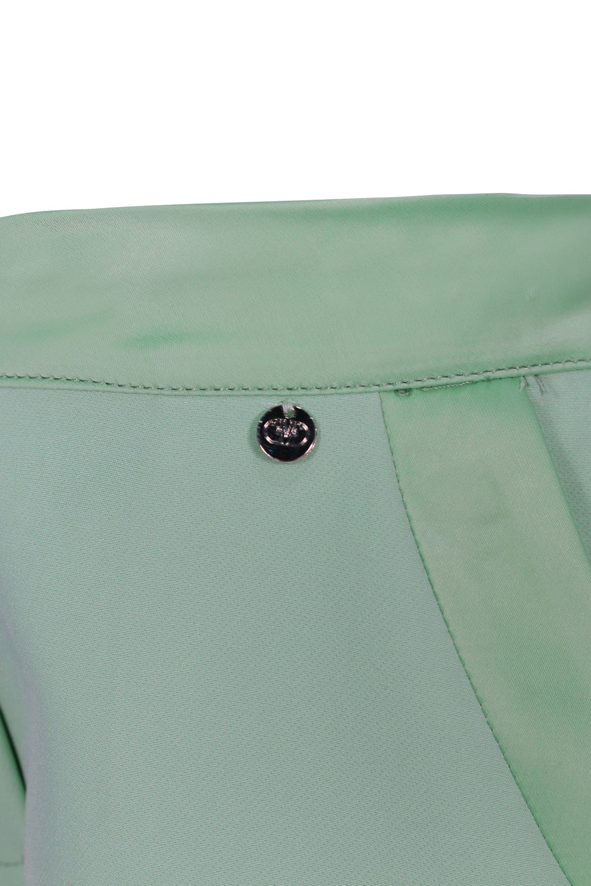 FNCBSO02848.MINT.03.jpg