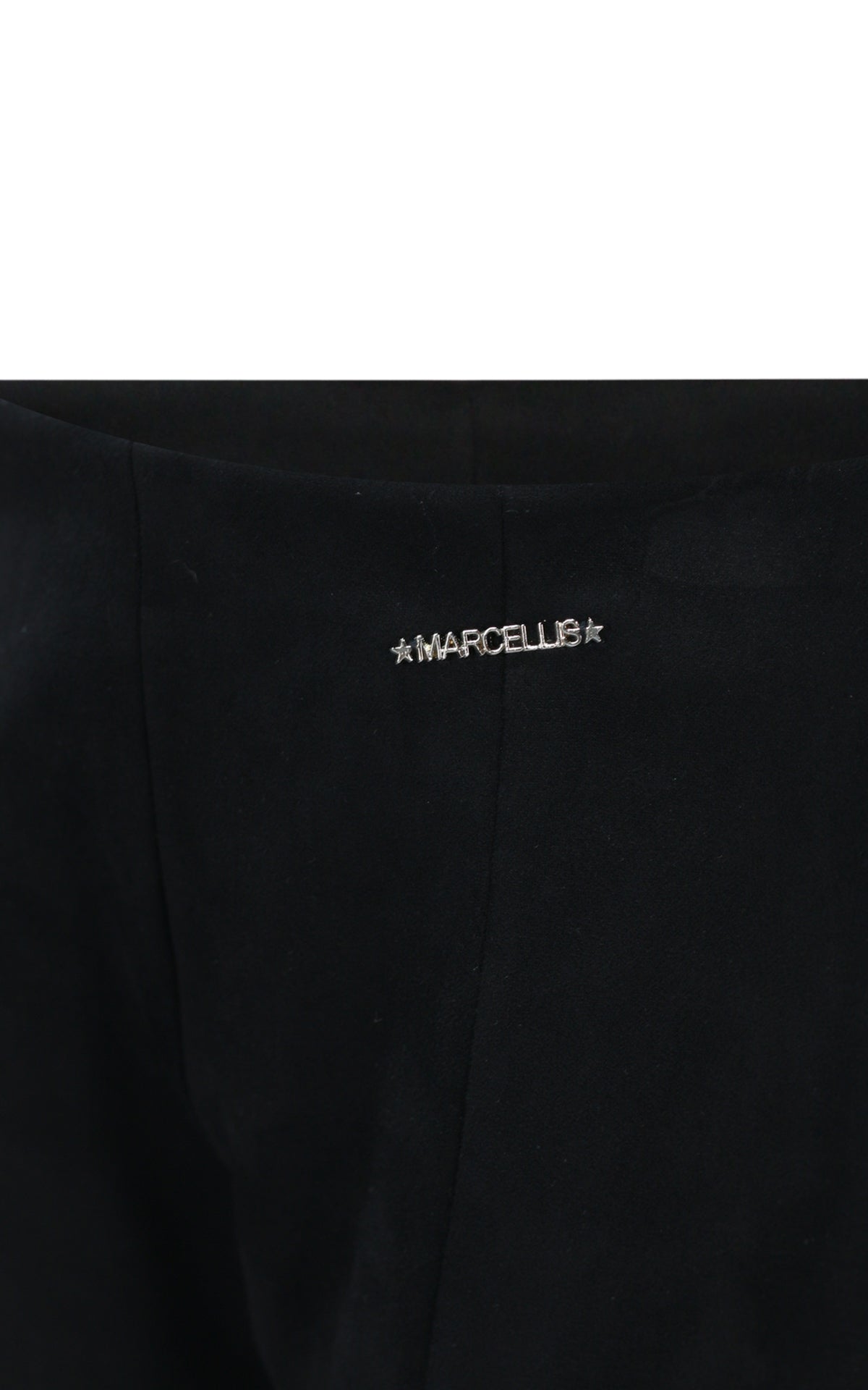 JMJPT02199.BLACK.03.jpg