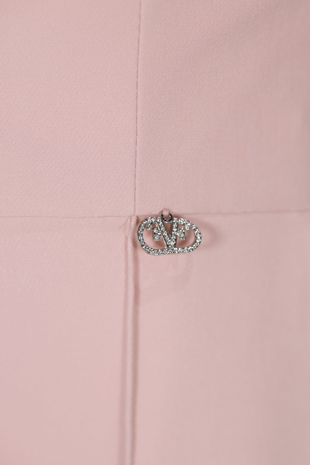 FNCJJP02779.PINK.03.jpg