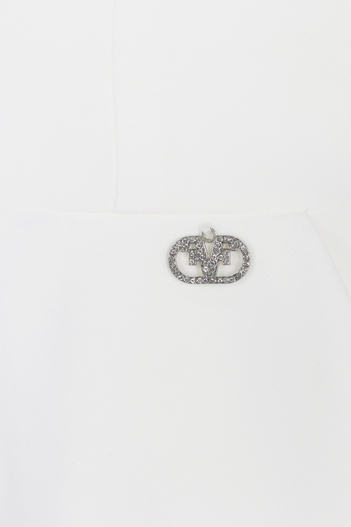 FNCBJP02835.WHITE.03.jpg